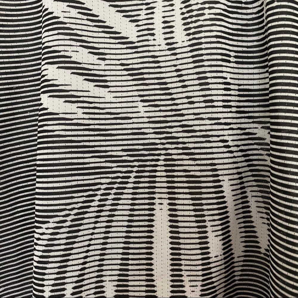 Old Navy Active Tropical Racerback Tank - Picture 3 of 7